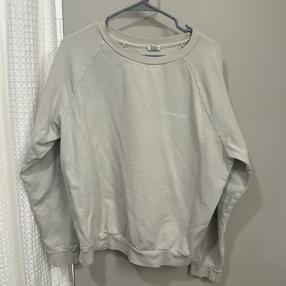 Women’s crew neck